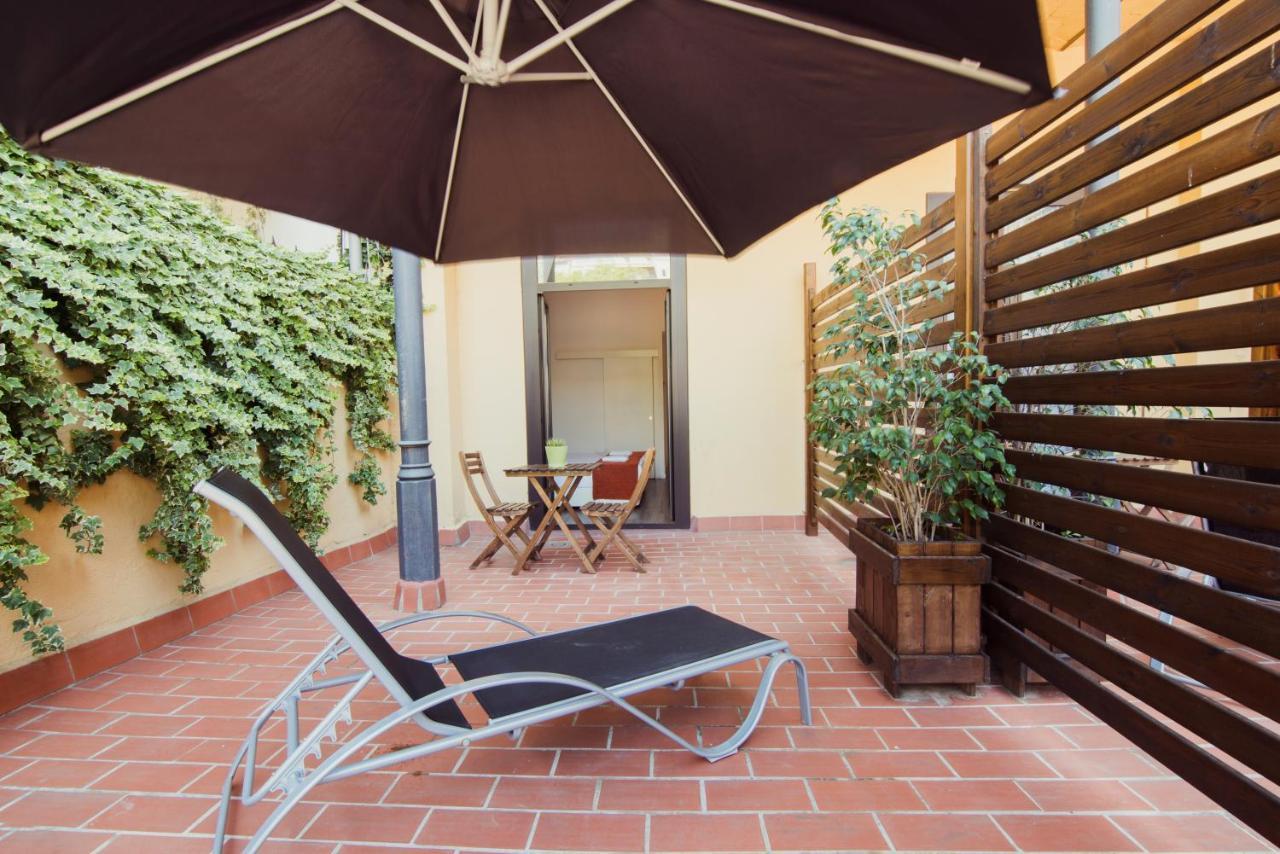 Hostal Live Barcelona Exterior foto